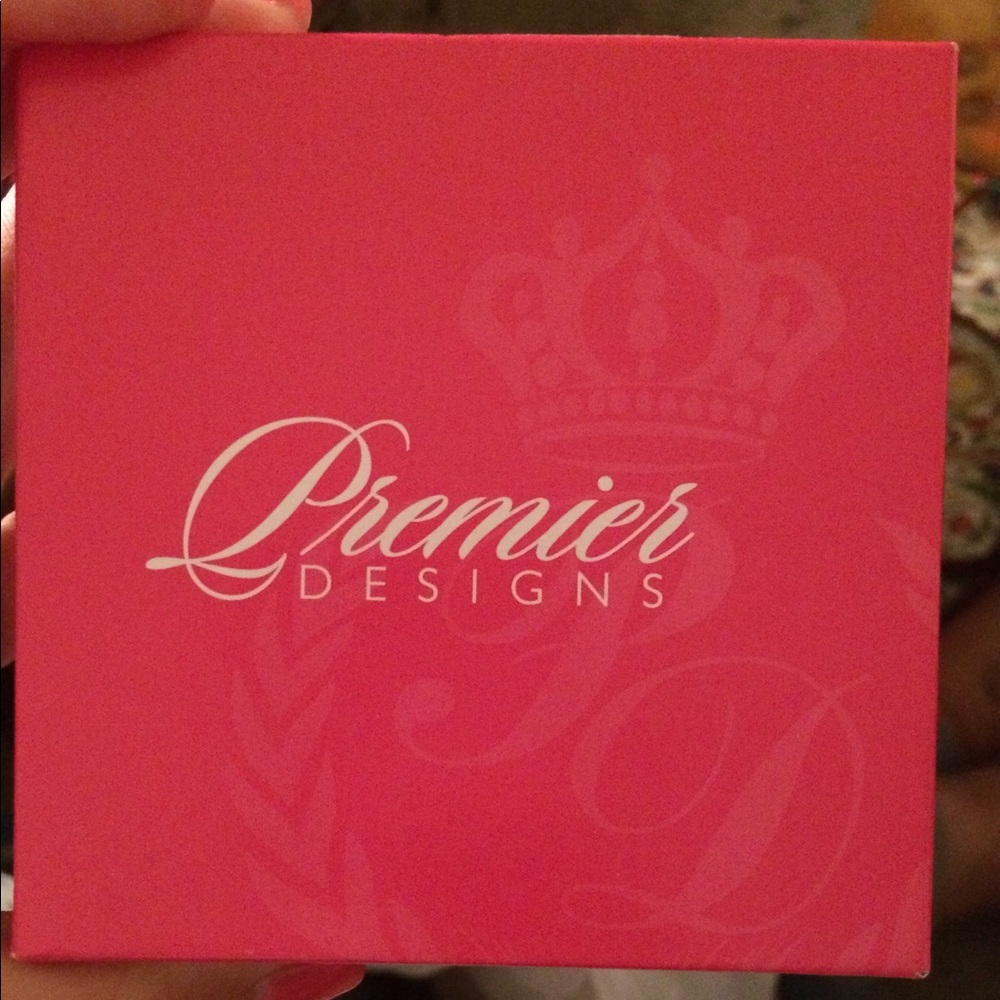 Premier Designs Sugar Rush Necklace - Picture 3 of 4